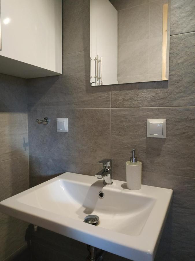 Apartament Pod Kogutkiem Uscie Gorlickie المظهر الخارجي الصورة
